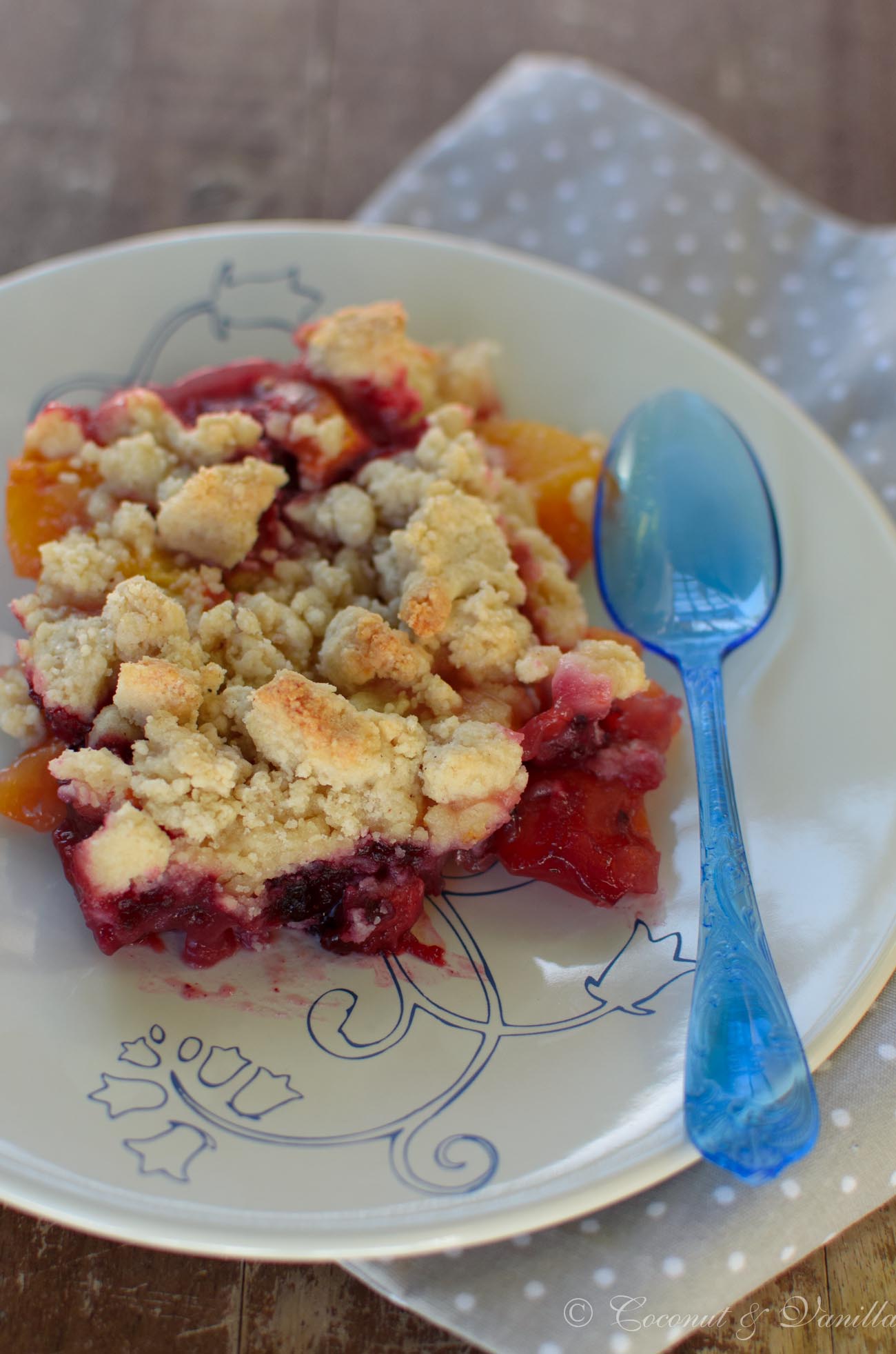 [:de]Pfirsich-Brombeer-Crumble [glutenfrei][:en]Peach Blackberry Crumble [gluten-free][:]