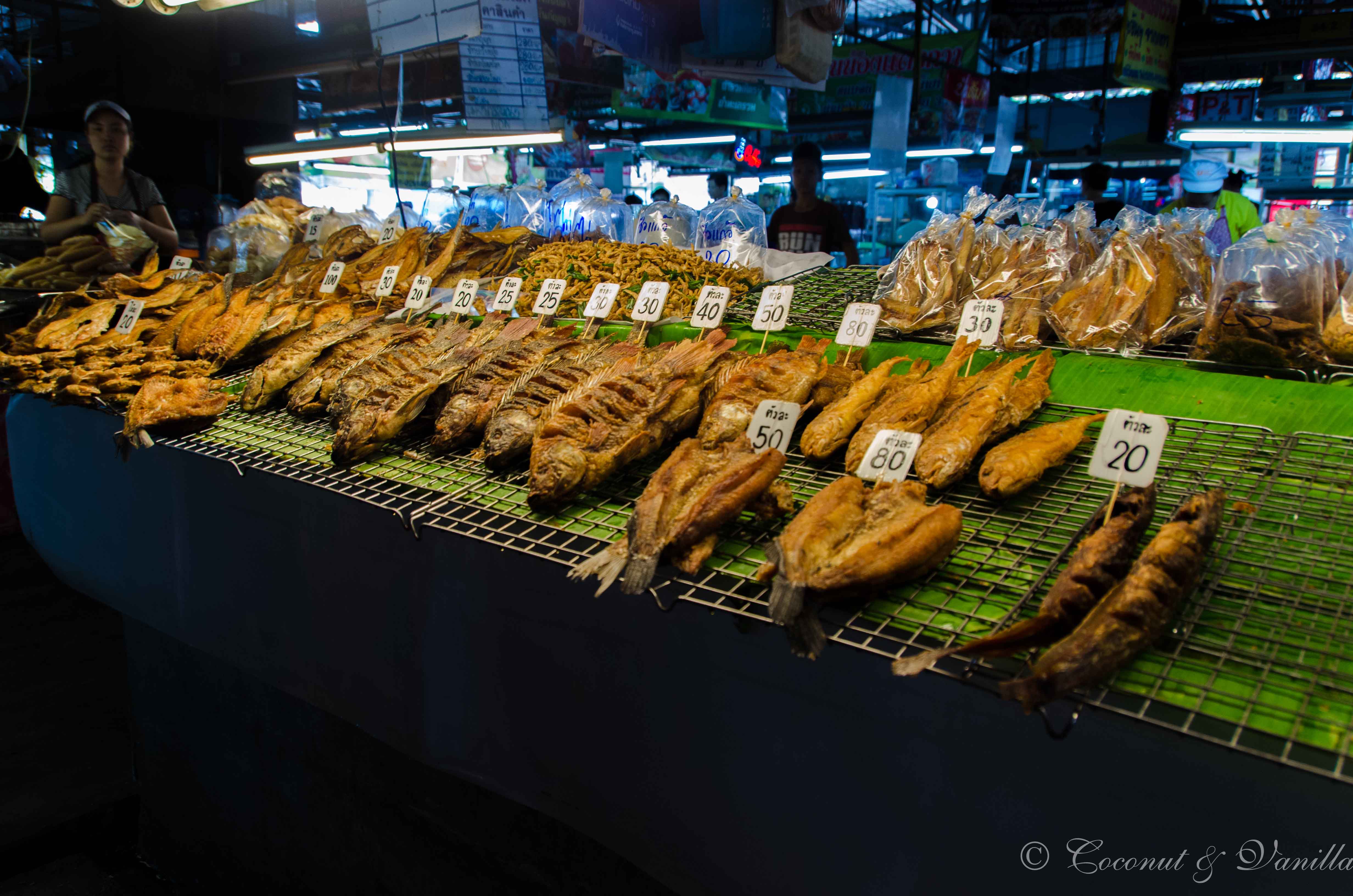 Markt in Chiang Mai Thailand: Fisch by Coconut & Vanilla