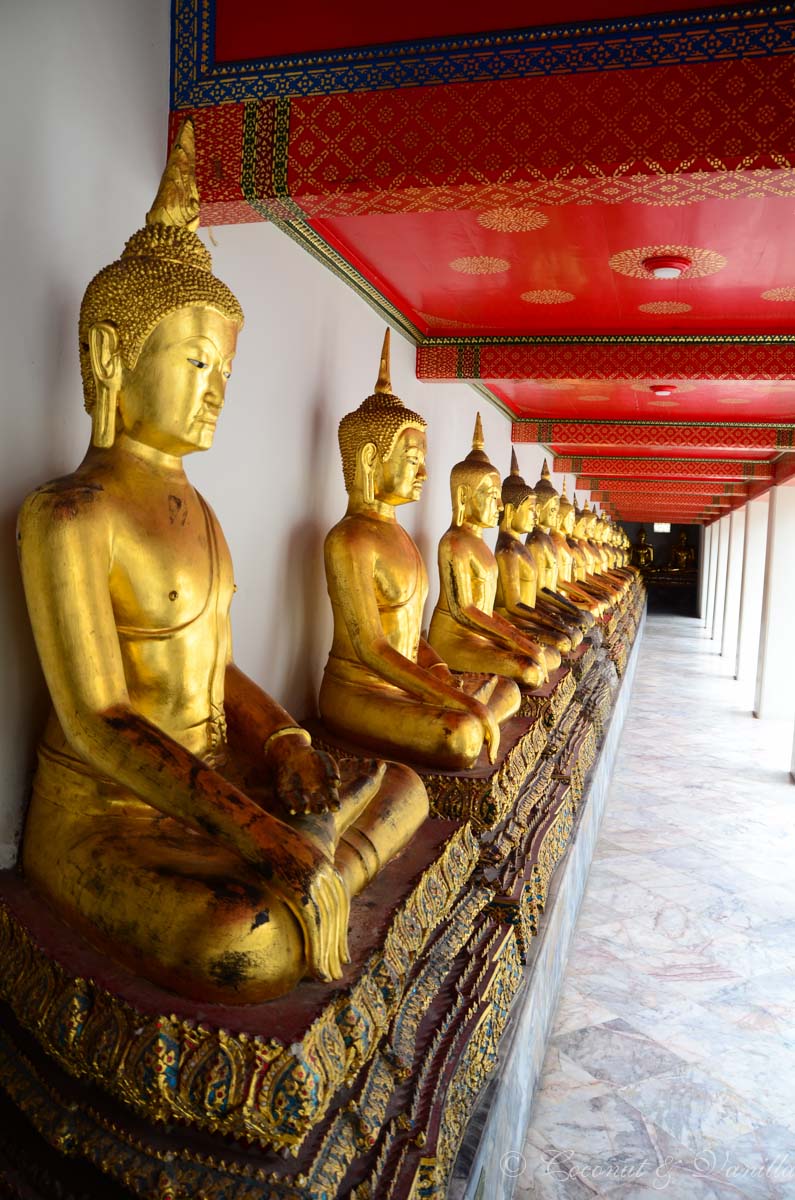 Bangkok golden Buddhas
