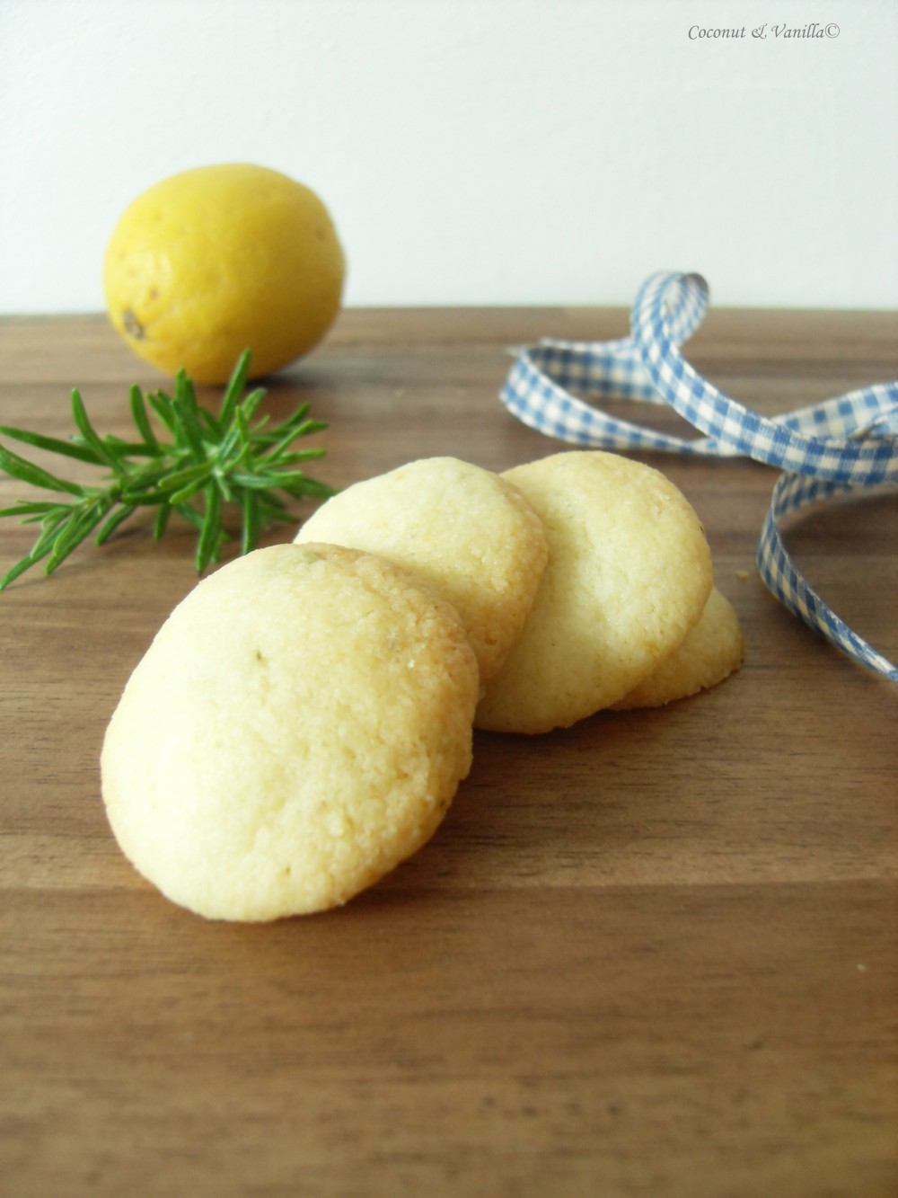 Lemon-Rosemary-Cookies