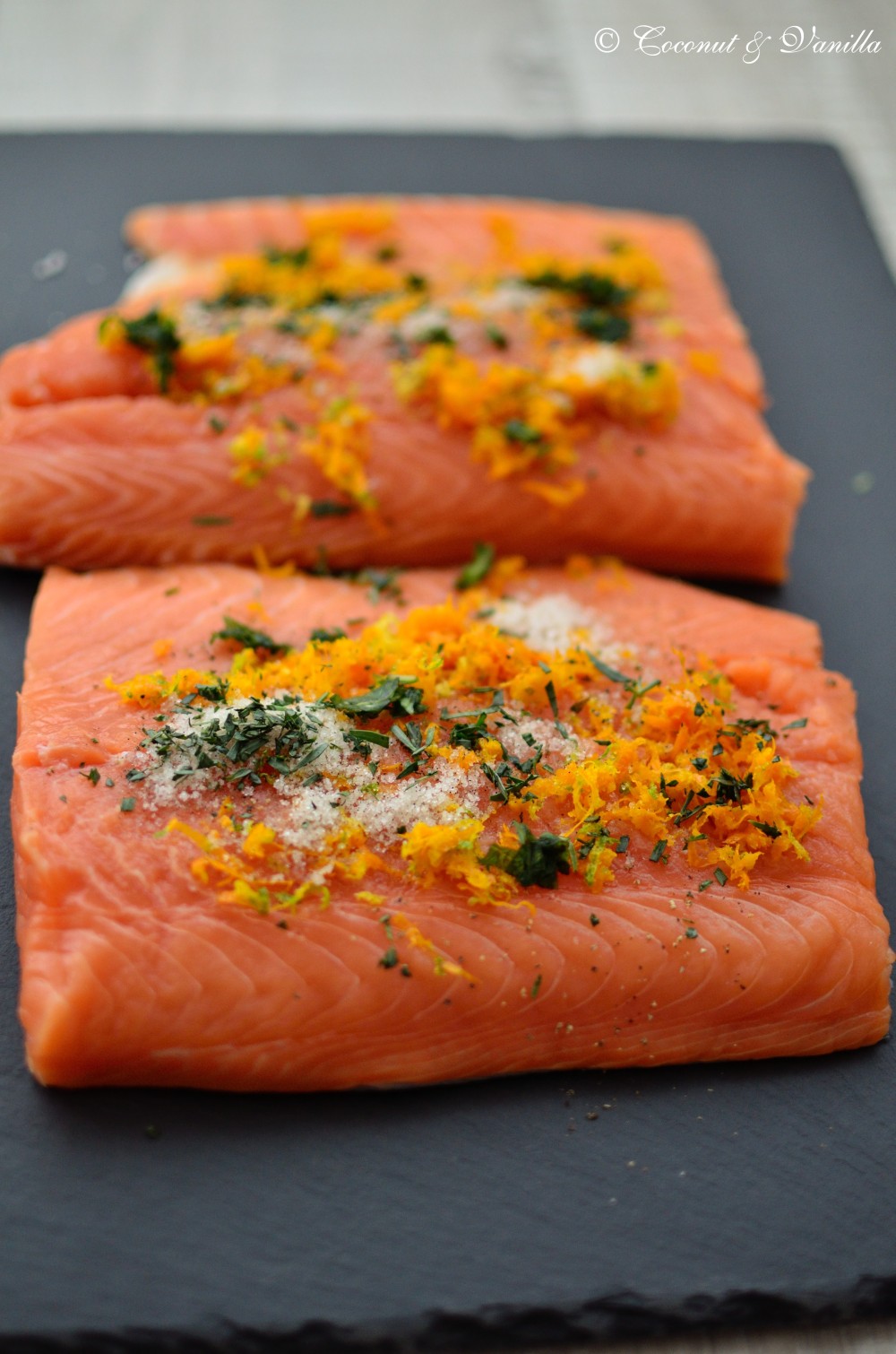 Gebeizter Lachs mit Orange, Estragon & Vanille