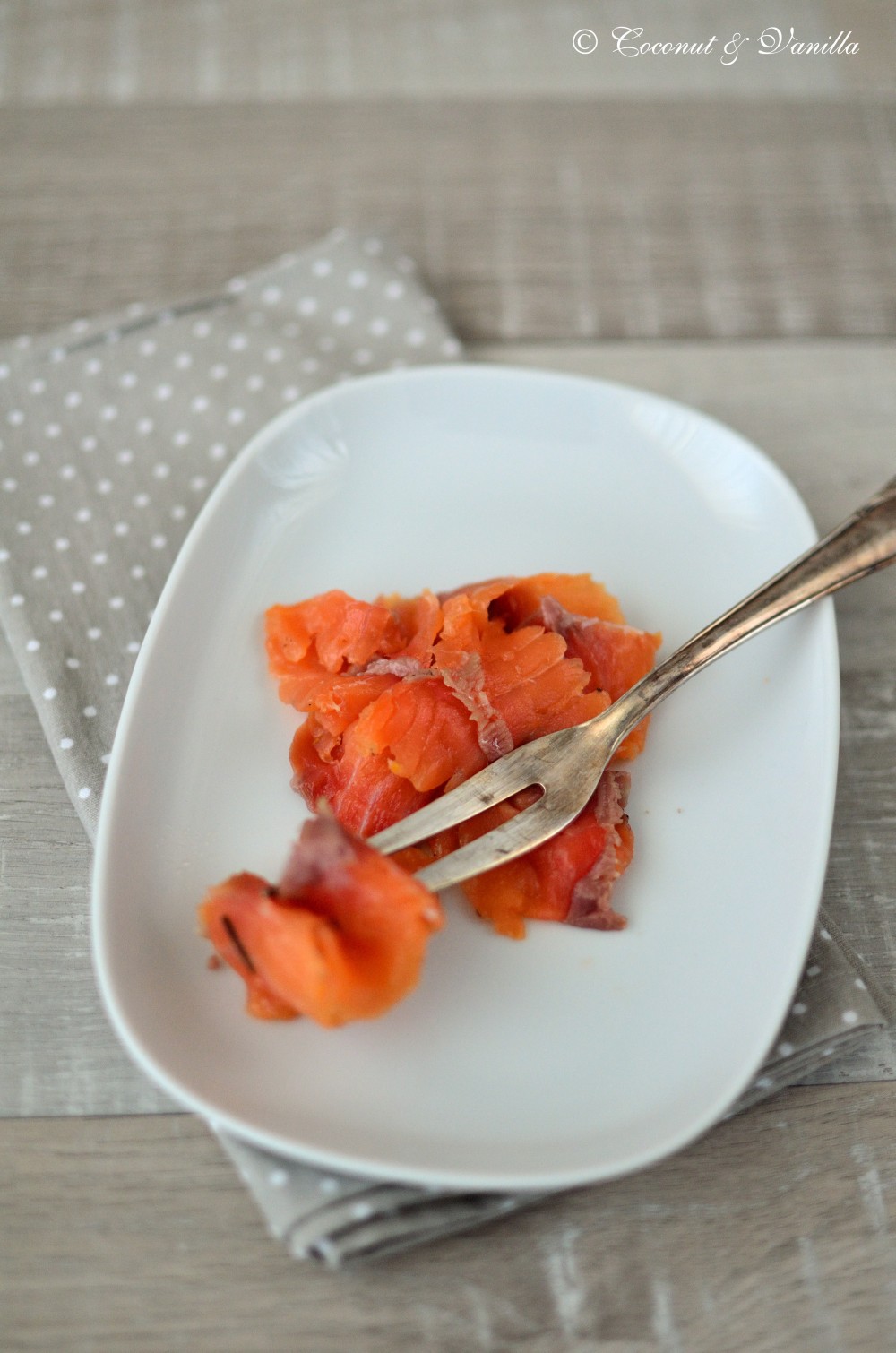 Gebeizter Lachs mit Orange, Estragon & Vanille