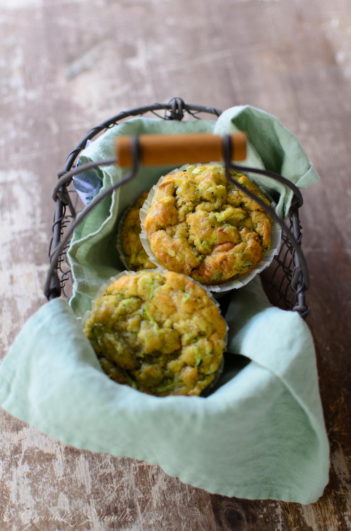 Zucchinimuffins mit Parmesan und Olivenöl