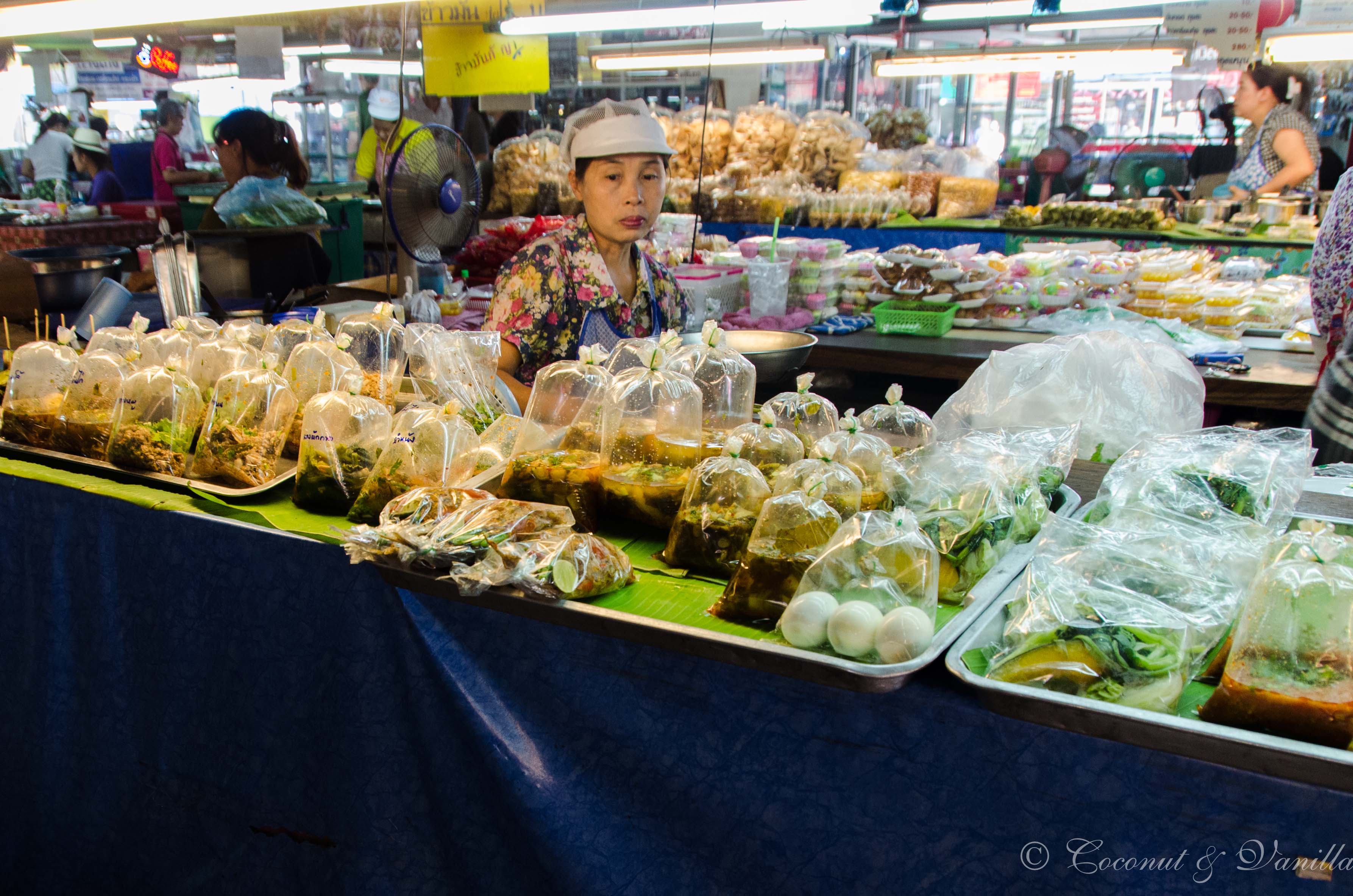 Markt in Chiang Mai Thailand by Coconut & Vanilla