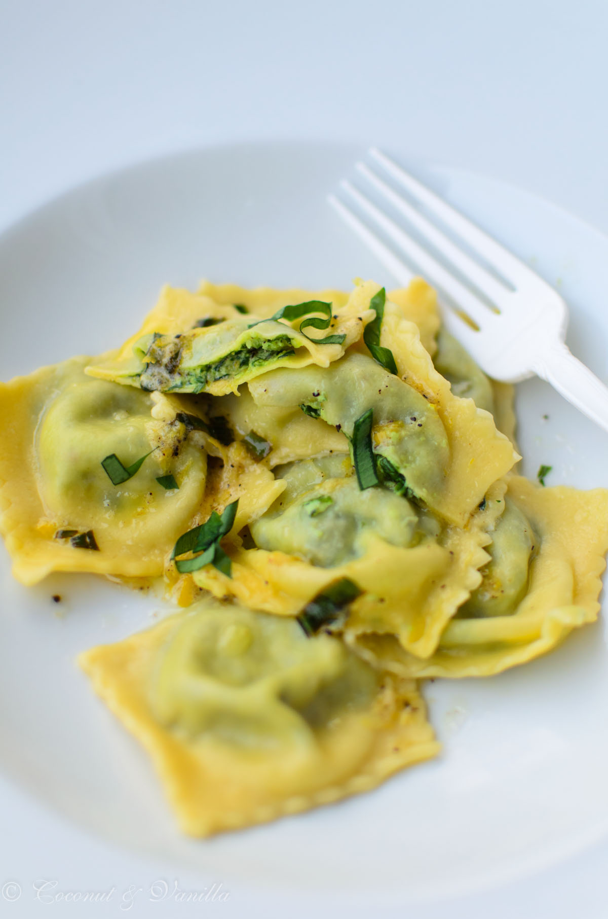 Bärlauch-Ravioli mit ZitronenbutterWild Garlic Ravioli with Lemon Butter –  Coconut & Vanilla