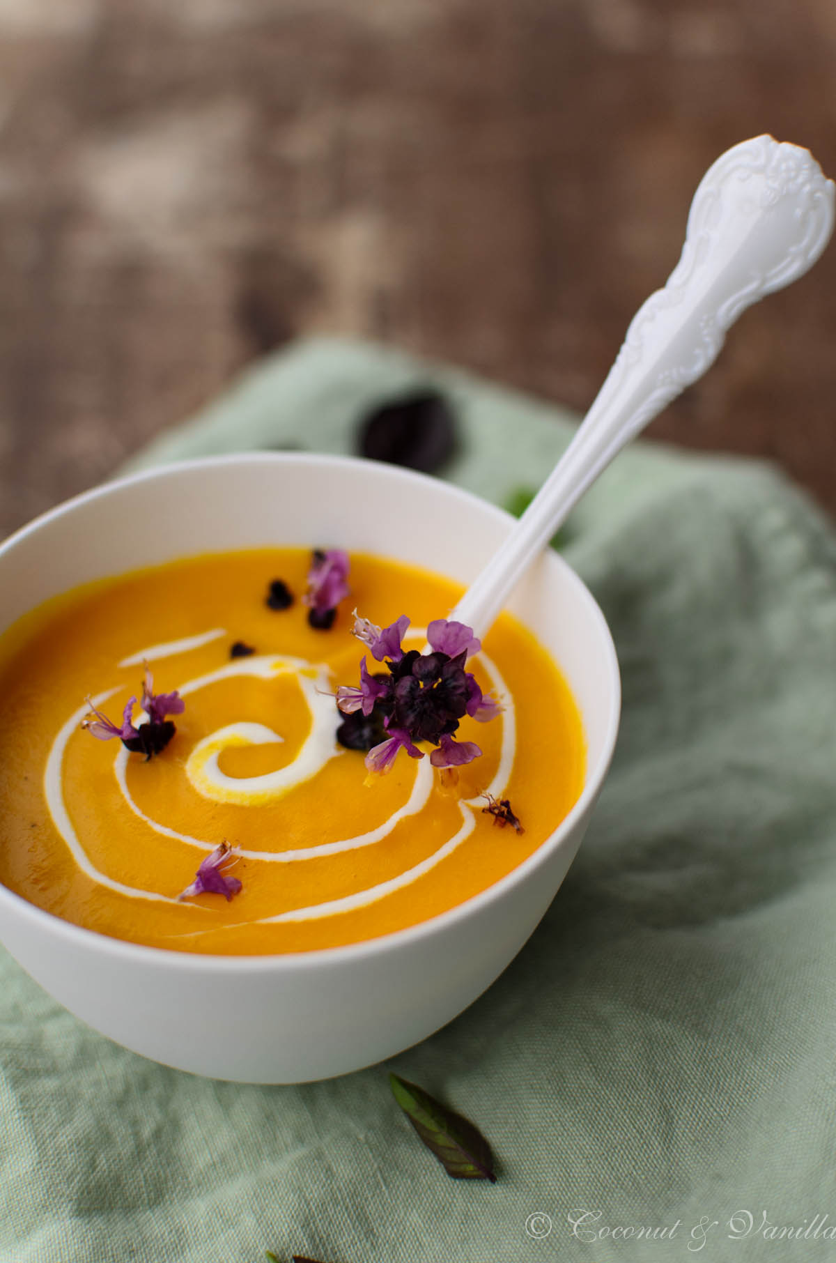 Möhrensuppe mit Kokosmilch