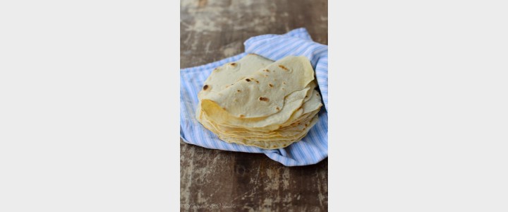 [:de]Back to Basics: selbstgemachte Weizentortillas[:en]Back to Basics: Homemade Wheat Flour Tortillas[:]